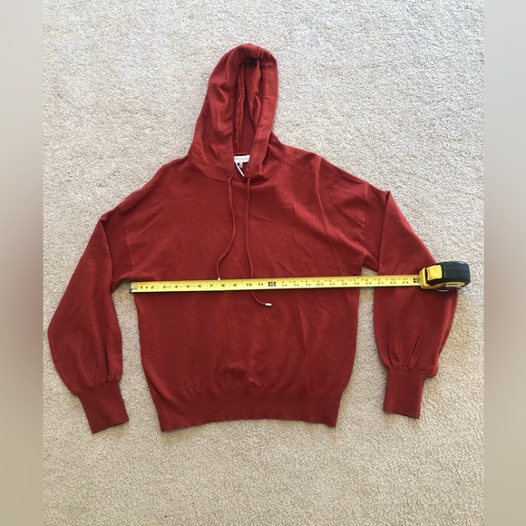 Orange pull over - Picture 4 of 11